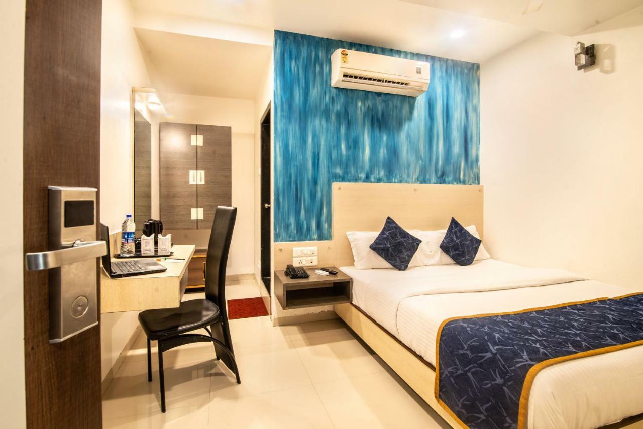 Hotel Sheetal Plaza Surat Exterior photo