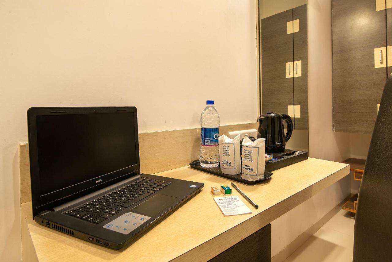 Hotel Sheetal Plaza Surat Exterior photo